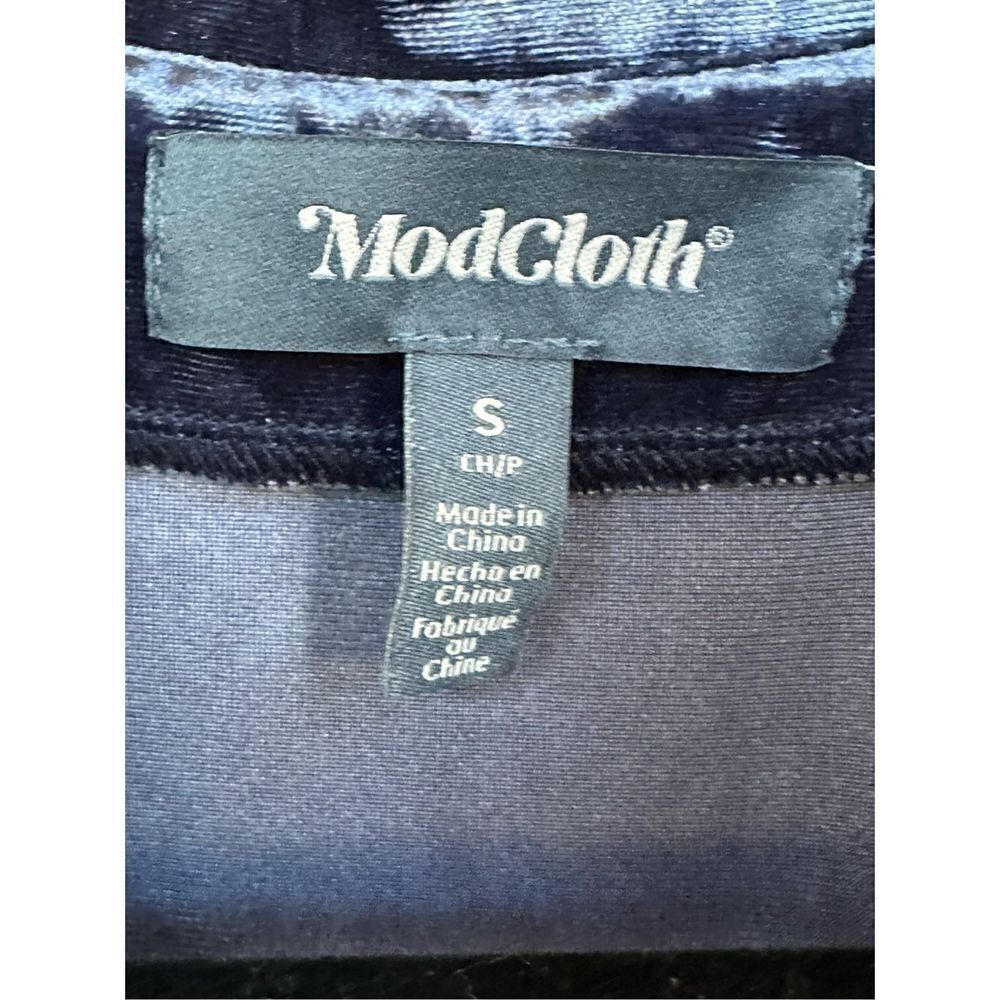 ModCloth Velvet Dress Size S - Picture 3 of 5